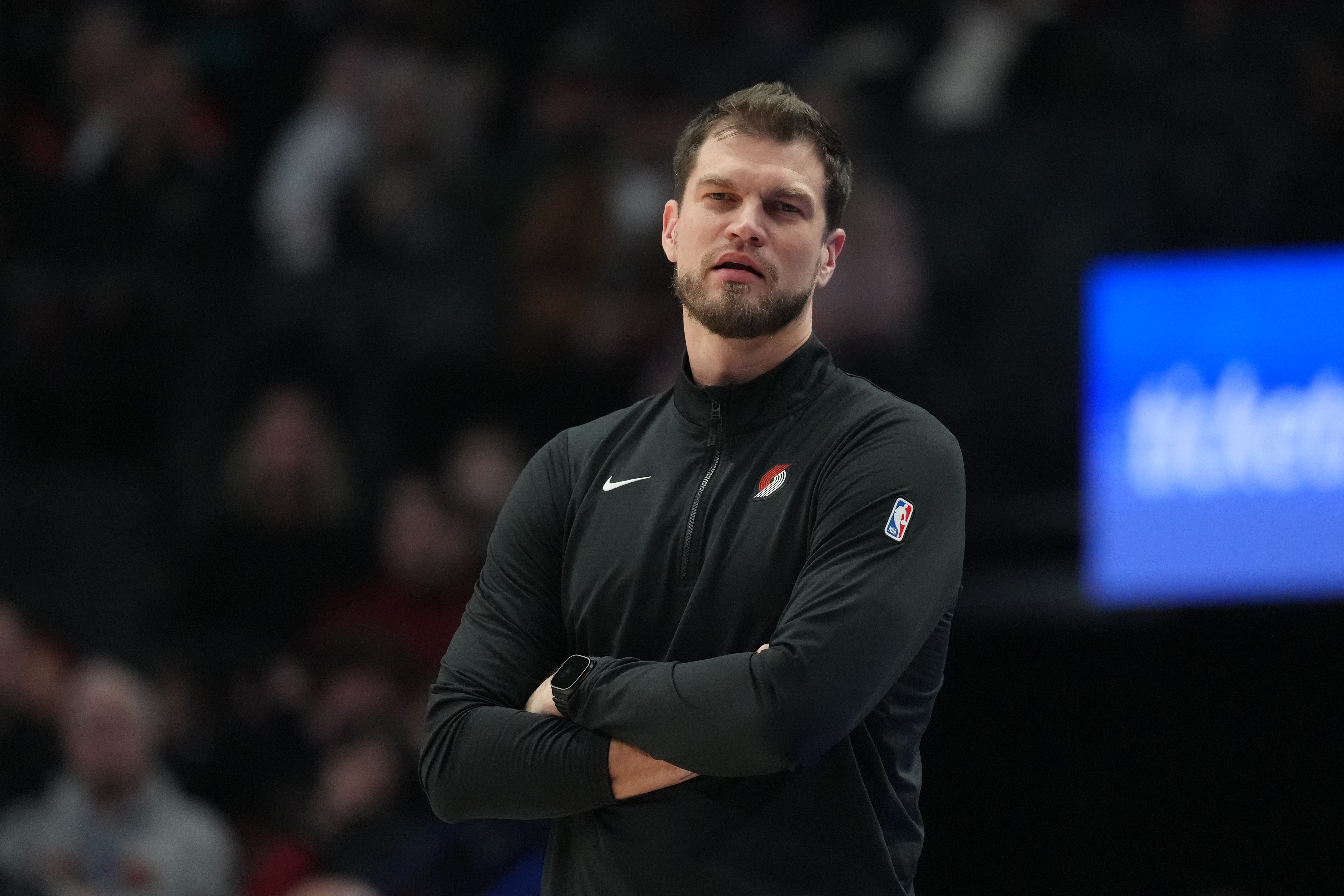 半岛体育官网-队记：斯普利特的工作做得很棒 尤其在轮换和板凳深度的把握上