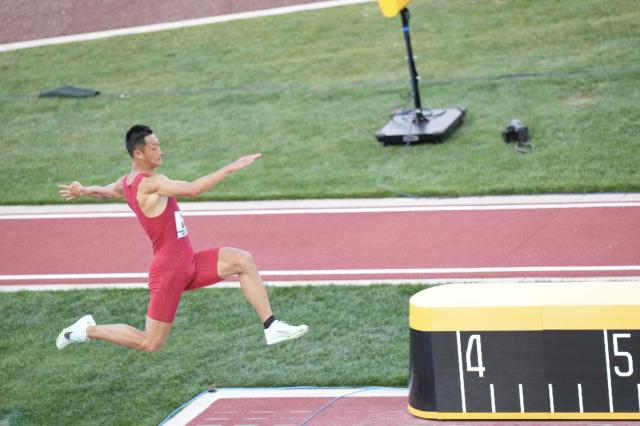 半岛体育官网-世锦赛中国田径队收获两金 田赛惊艳演绎完美突破