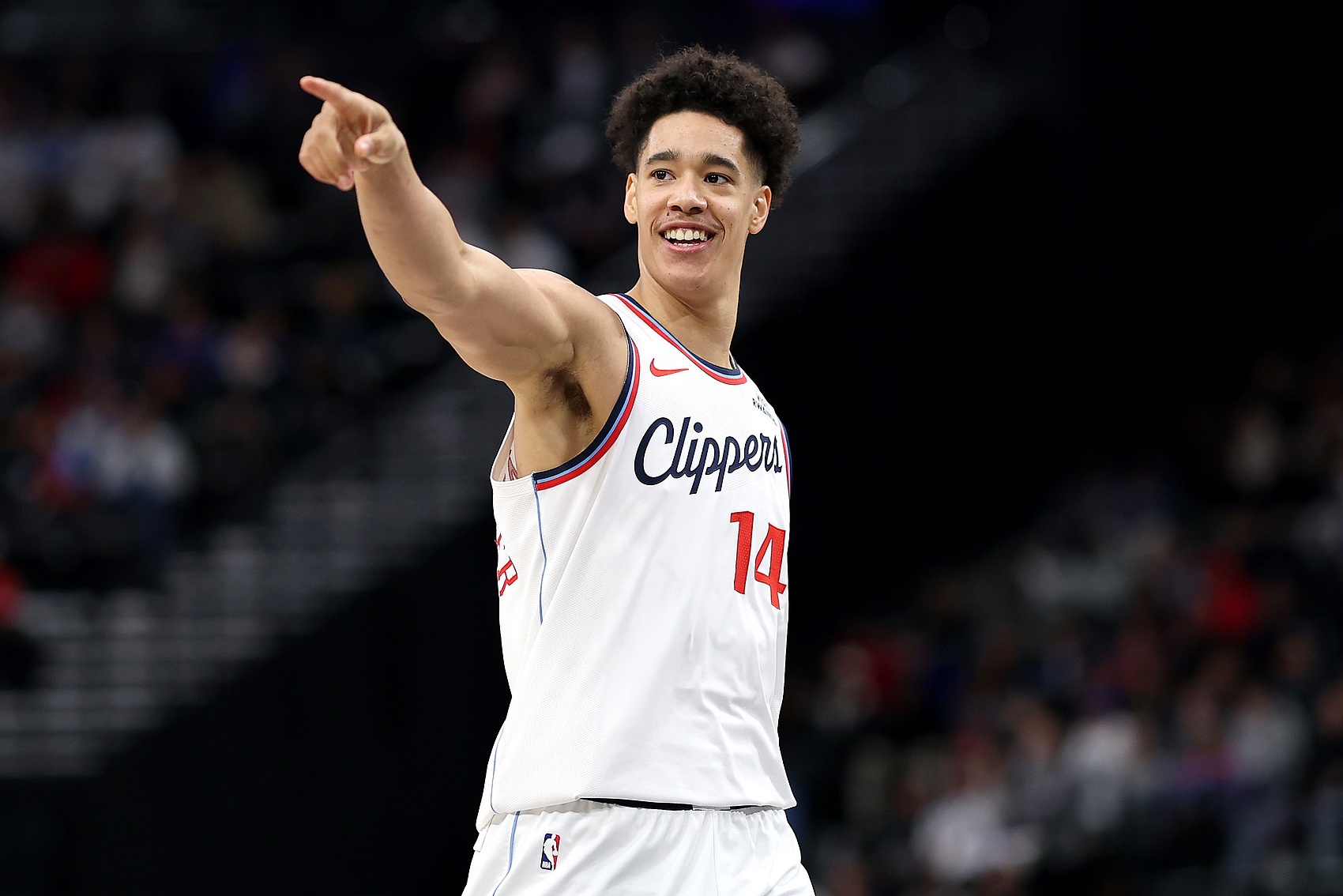 半岛体育官网-卢：尼德豪泽的防守能改变比赛 他接下来需多投篮&amp;多参与挡拆外弹